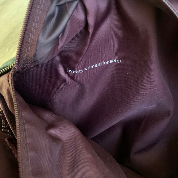 Lululemon Multi Compartment Tote Travel Bag - Picture 6 of 7